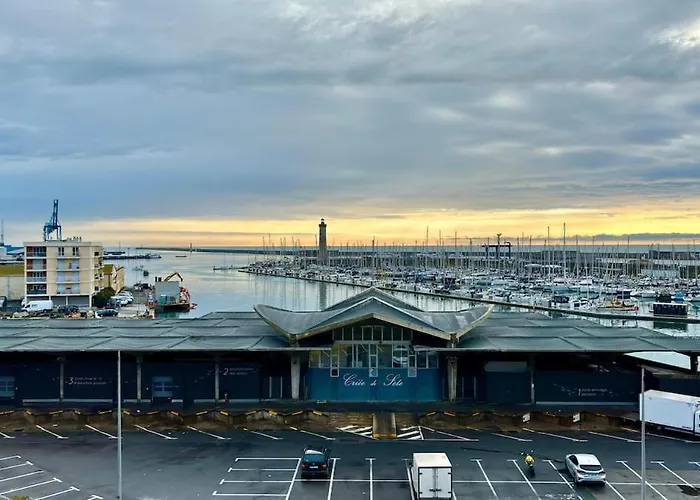Large With Sea And Port View * Sète